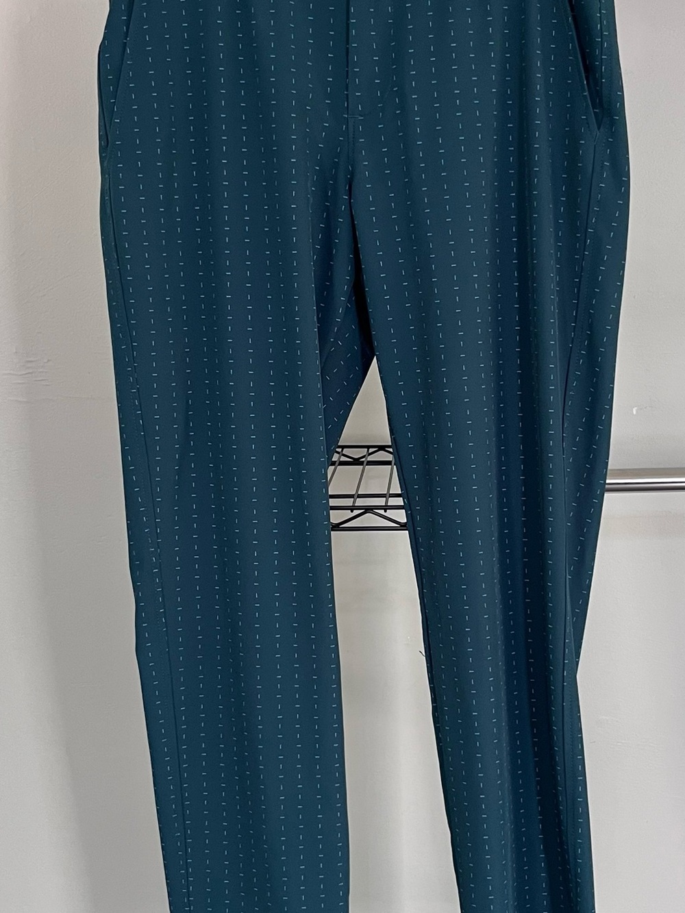 Under Armour Men’s 32x32 Teal Blue Printed Golf Pants Performance Stretch